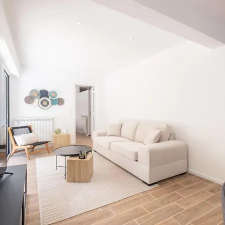 Apartment 2-bedroom With Garden